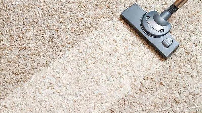 Como limpar um tapete de algodão em casa