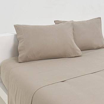 HORÁCIO - [Jogo de Cama Flanela - Areia] · 2,80*2,90 metros (+ 2 fronhas) #Casal