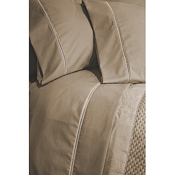 SENSAÇÃO - [Jogo de Cama - Taupe]  · 2,40*2,90 metros + Lençol de baixo ajustável + 2 Fronhas